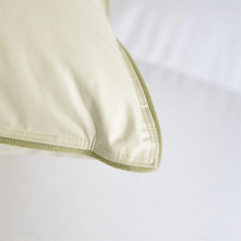 Load image into Gallery viewer, Natural Nights 800 Goose Down Mattress Topper - Queen (60" x 80")
